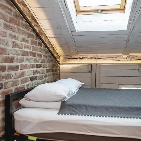 Apartment Vysoka Khata 4 *
